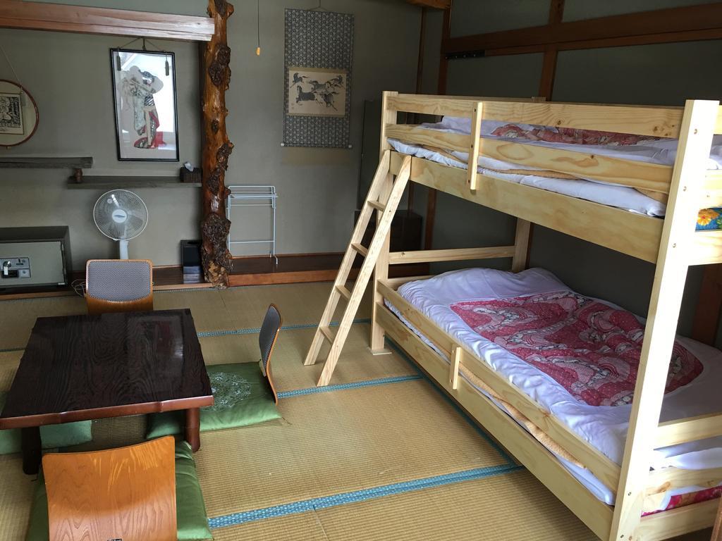 บ้านพัก โทะวะดะโกะ *